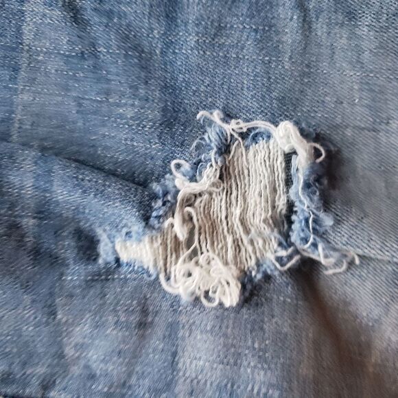 Arizona Jean Co. Distressed Fringe Hem Denim Shorts Juniors Size 3 - Picture 6 of 11